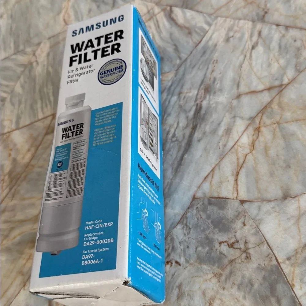 Samsung Refrigerator Water Filter‎ - White and Blue